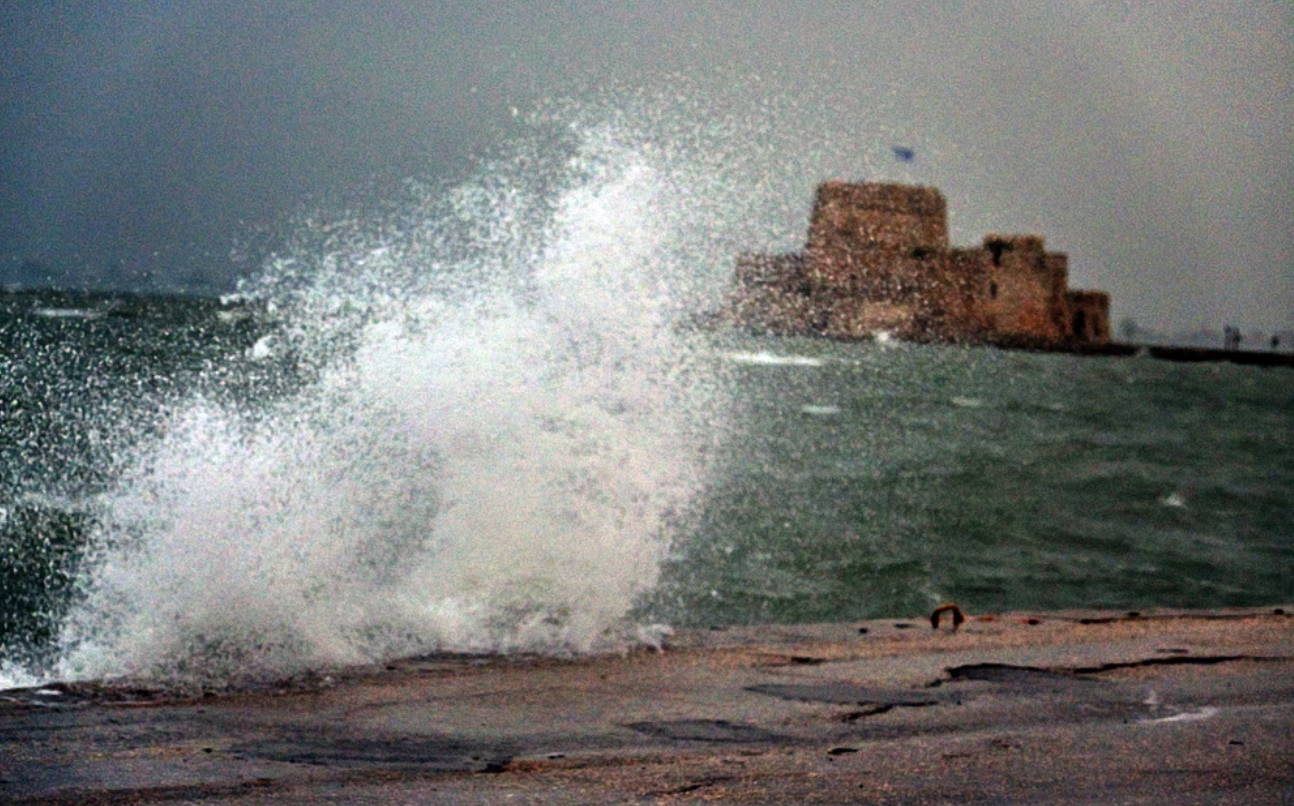 Καιρός: Τι είναι το σπάνιο πολωμένο μελτέμι;