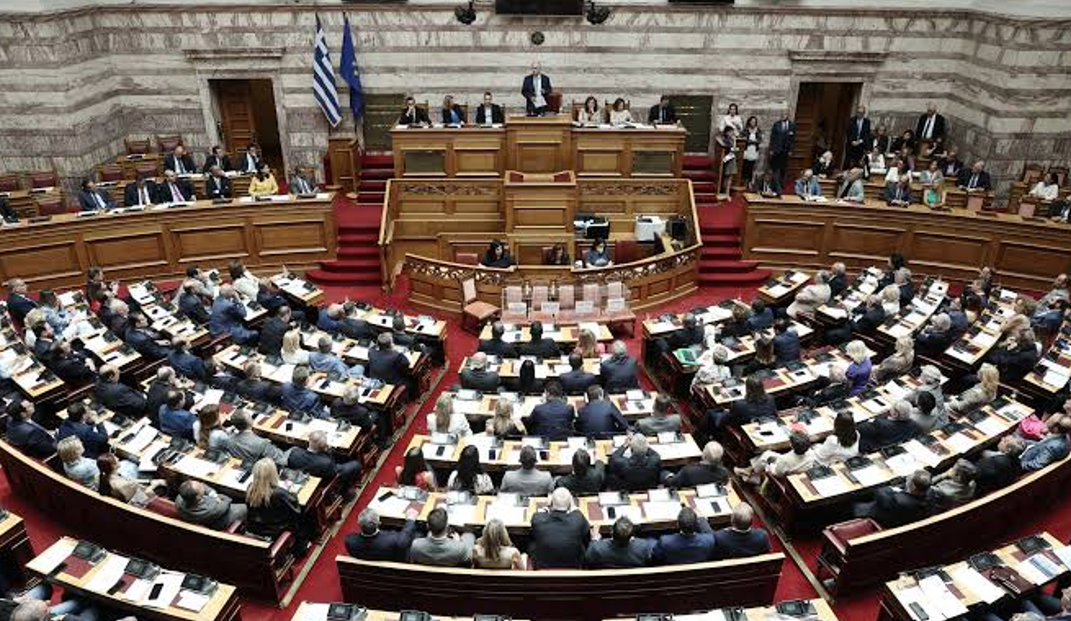 Ψηφίστηκε ο Κώδικας Αυτοδιοίκησης - Στους δήμους απευθείας τα δημοτικά τέλη