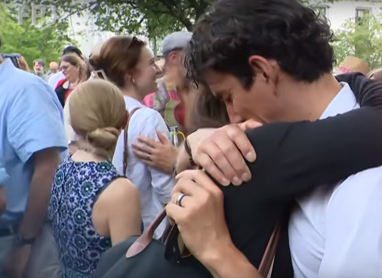 Απολύονται δημόσιοι υπάλληλοι στις ΗΠΑ (VIDEO)