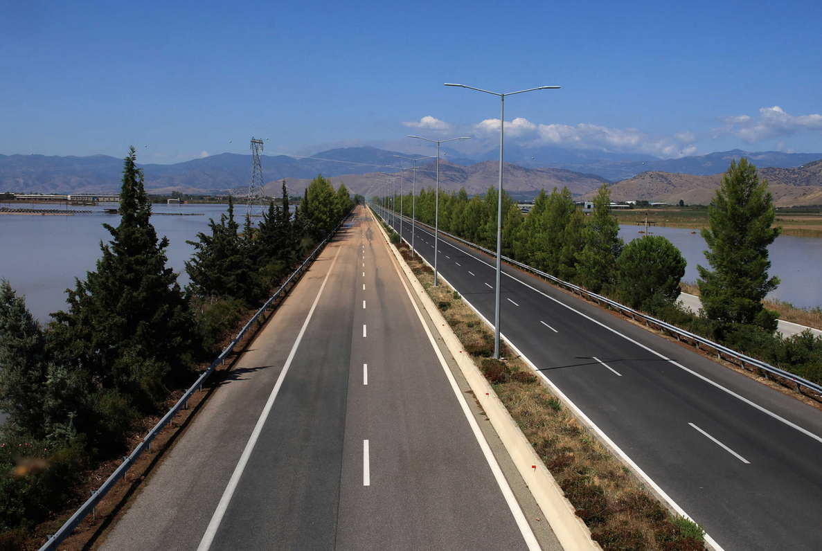Έρχονται αλλαγές στα όρια ταχύτητας στην εθνική οδό - Δείτε για ποια οχήματα