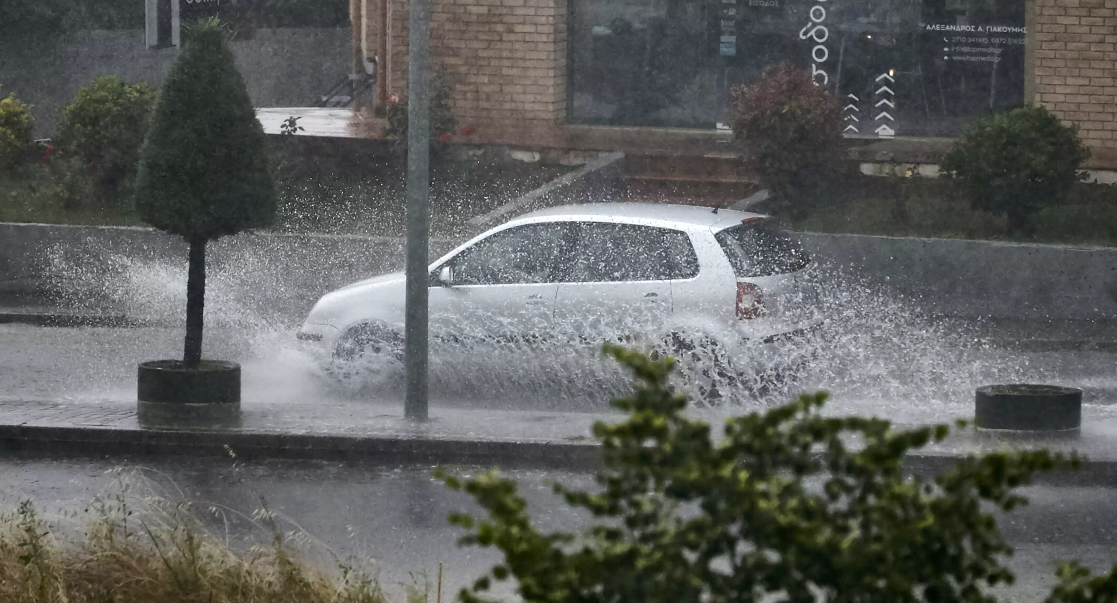 Έρχεται η νέα κακοκαιρία «Barbara» με βροχές και καταιγίδες